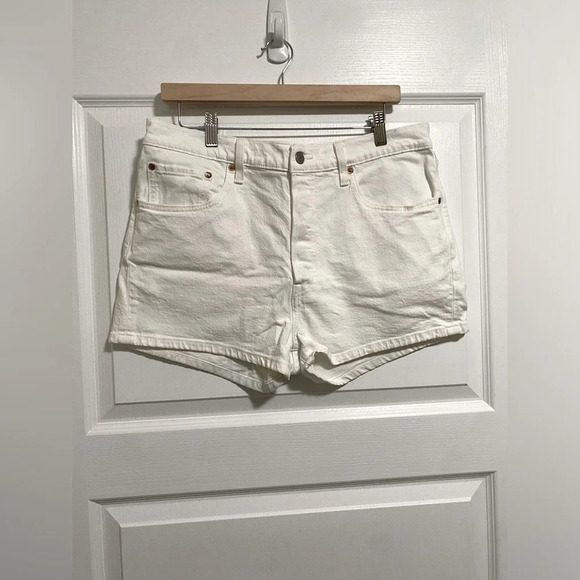 LEVI’S 501  Denim Shorts - Picture 2 of 8